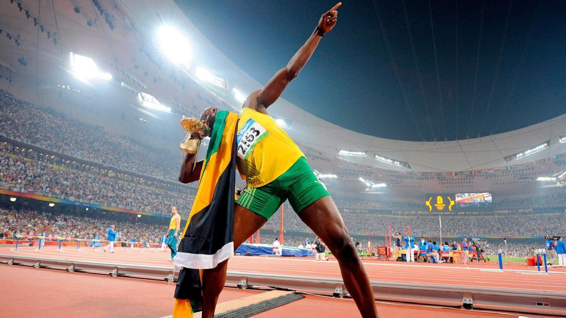 冠军球员赛后感言展现谦逊风度与团队精神,球赛获得冠军的说说